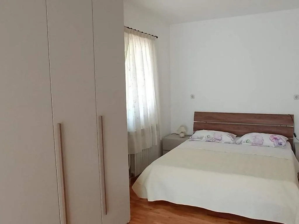 Apartments With A Parking Space Rovinj - 22527